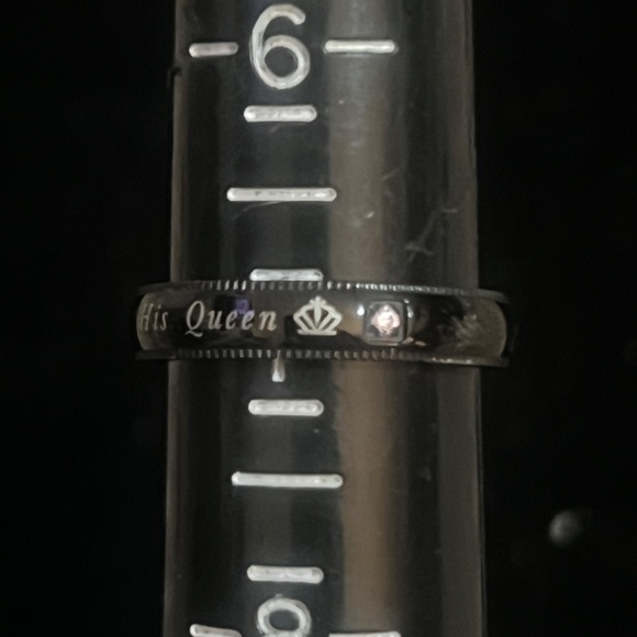 Elegant 'His Queen, Her King' Matching Ring Set with Blue and White Stones - Picture 4 of 7